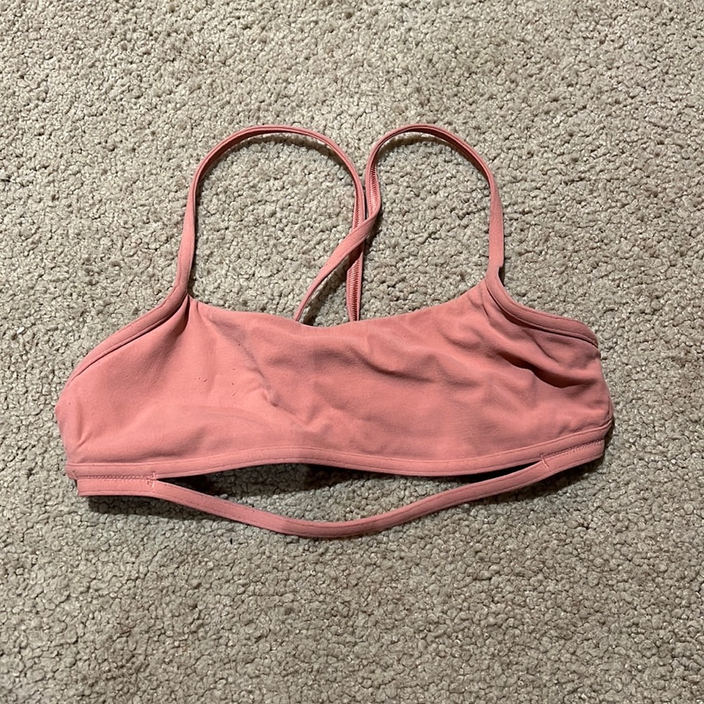 Lululemon sports bra